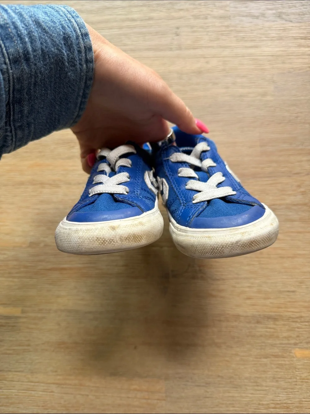 Converse youth low